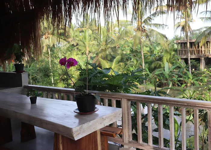 Kembar Ubud Bed & Breakfast *